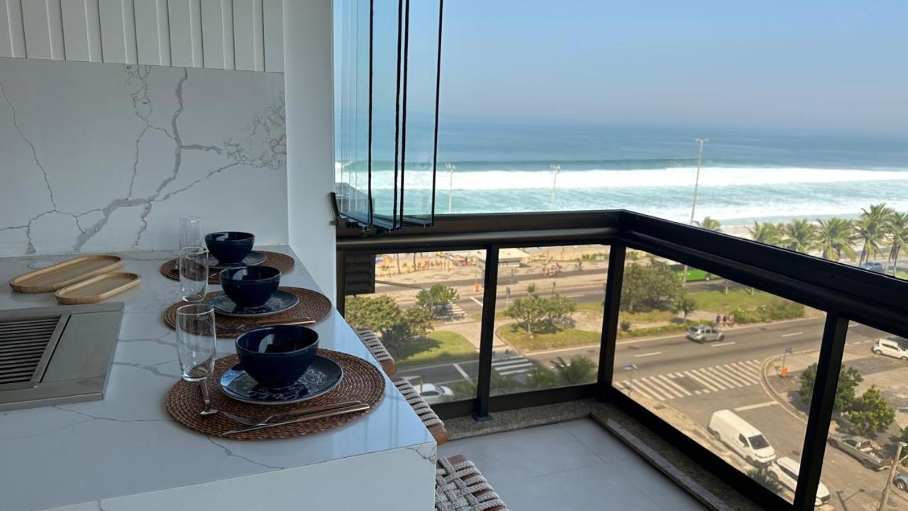 Lindo Apto No Lugar Da Barra Da Tijuca! Com Uma Vista De Tirar O Folego, Frente O Mar! Totalmente Equipado E Decorado Ao Lado Dos Melhores E Quiosques Da Barra! Portaria 24h, Piscina, Sauna, Jacuzzi, Academia, Garagem, Wi-fi, Lavan * Río de Janeiro