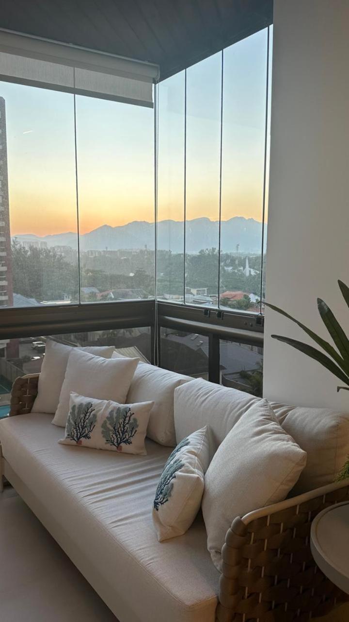 Lindo Apto No Lugar Da Barra Da Tijuca! Com Uma Vista De Tirar O Folego, Frente O Mar! Totalmente Equipado E Decorado Ao Lado Dos Melhores E Quiosques Da Barra! Portaria 24h, Piscina, Sauna, Jacuzzi, Academia, Garagem, Wi-fi, Lavan Appartement *